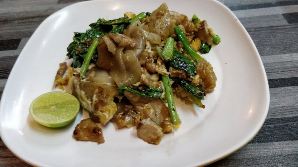 Another 50 Baht meal. Pad se ewe.